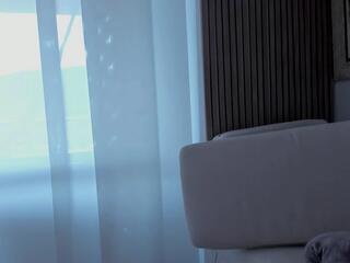 Kitty Lowell webcam flirt4free model stream image