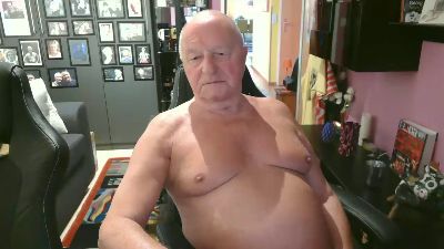 romwien webcam model stream image