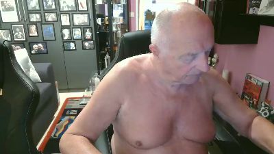 romwien webcam model stream image