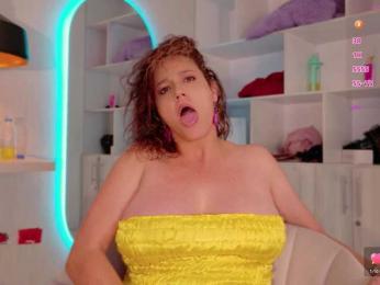 Adriana-gold webcam bongacams model stream image