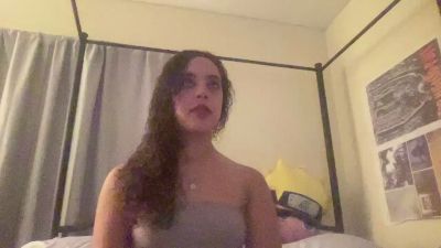 LoveliDawn webcam model stream image