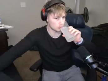 bubblebuttbdn webcam model stream image