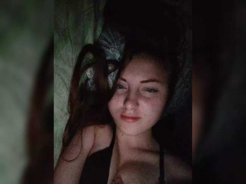 Monika_live webcam model stream image