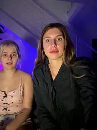 emma05 webcam model stream image