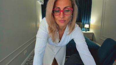 MuseOfStage webcam model stream image