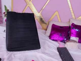 shellbydiorx webcam model stream image