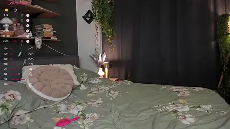 DominikaElis webcam model stream image