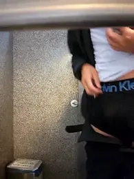 ikeike-kun webcam stripchat model stream image