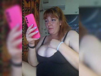 MiaLovely webcam model stream image
