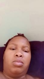 CurviousBooty webcam model stream image