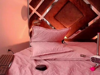 sara-lop webcam model stream image