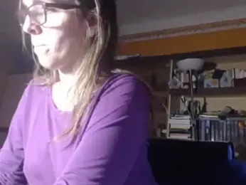 Dettybitch40 webcam model stream image