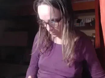 Dettybitch40 webcam model stream image