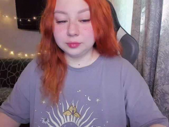 MilkaFoxy webcam model stream image