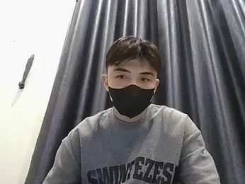 duchuutran201 webcam model stream image