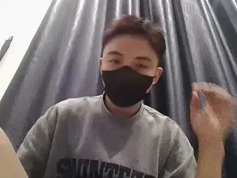 duchuutran201 webcam model stream image