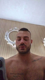 Viki84 webcam model stream image