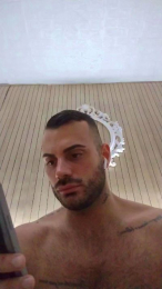 Viki84 webcam model stream image