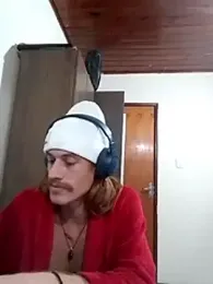 ruivofloripasecrets webcam stripchat model stream image