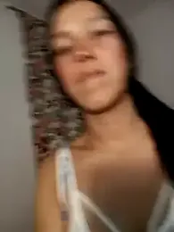 Carolindalun webcam model stream image