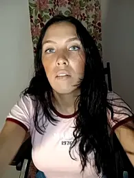 Carolindalun webcam model stream image