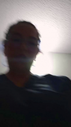 Maggie_ds webcam model stream image