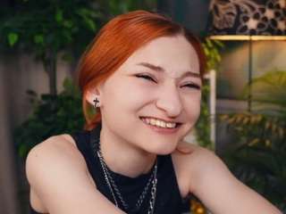 alodiacunard webcam model stream image