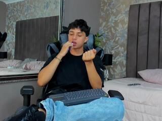 Ethan Lowell webcam model stream image