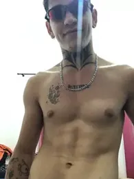 apolloxz211 webcam model stream image