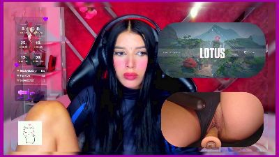 SweetieCloe webcam model stream image