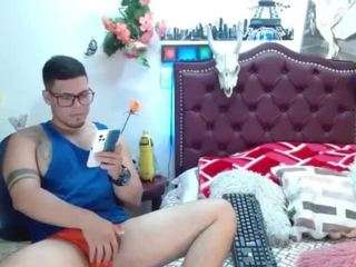 crsthian28 webcam model stream image