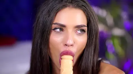 LalaRoze webcam model stream image