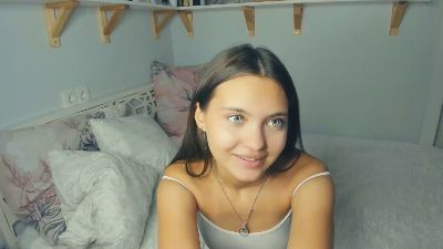 HildredUrive webcam model stream image