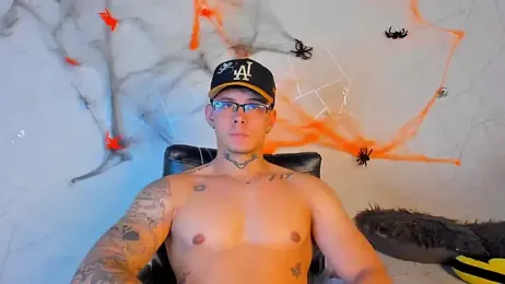 NoahhBrown webcam model stream image