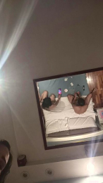 Puticlub webcam model stream image