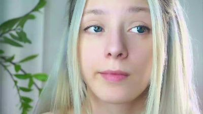 MildredGault webcam model stream image