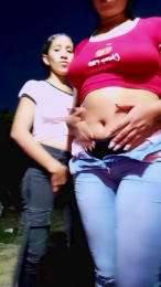 Jeans_Pee webcam model stream image