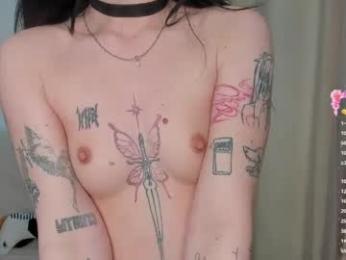 lyne19 webcam model stream image