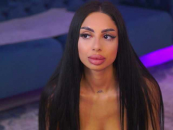 IsoldeVyx webcam model stream image