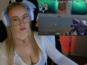 Emili1- webcam model stream image