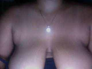 kreamyash webcam model stream image