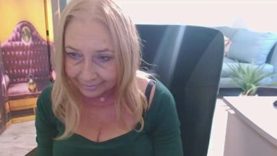 Sofia_xLOVE webcam model stream image