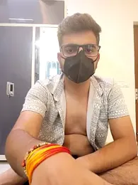 LoveGuruRA webcam stripchat model stream image