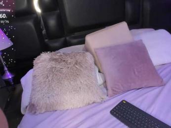 ChloeCartier webcam model stream image