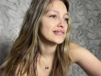 cute-honey webcam bongacams model stream image