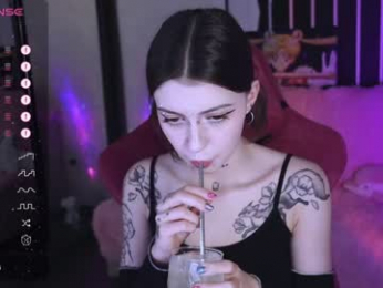 prettybones webcam model stream image