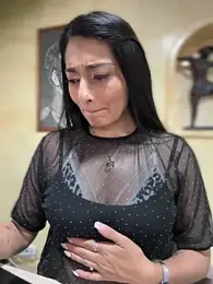 Bella_Office-Naughty1 webcam model stream image