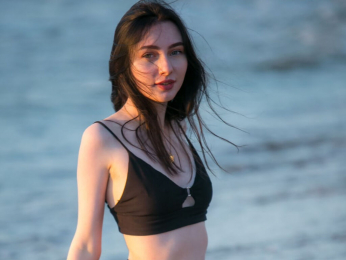 AnaDoleray webcam model stream image