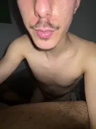 HitShelf webcam stripchat model stream image