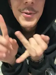 HitShelf webcam stripchat model stream image